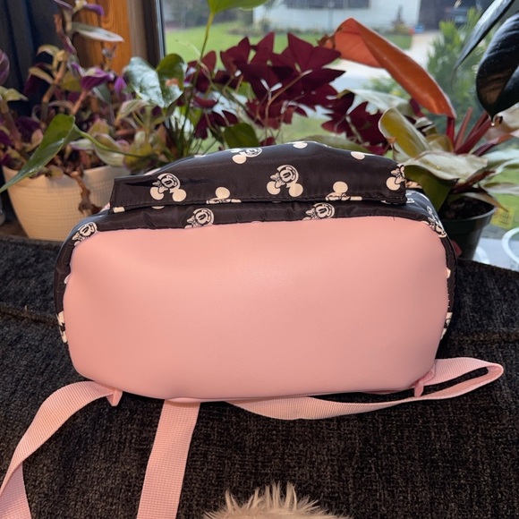 BIOWORLD Mickey/Minnie Mouse Backpack main image 11